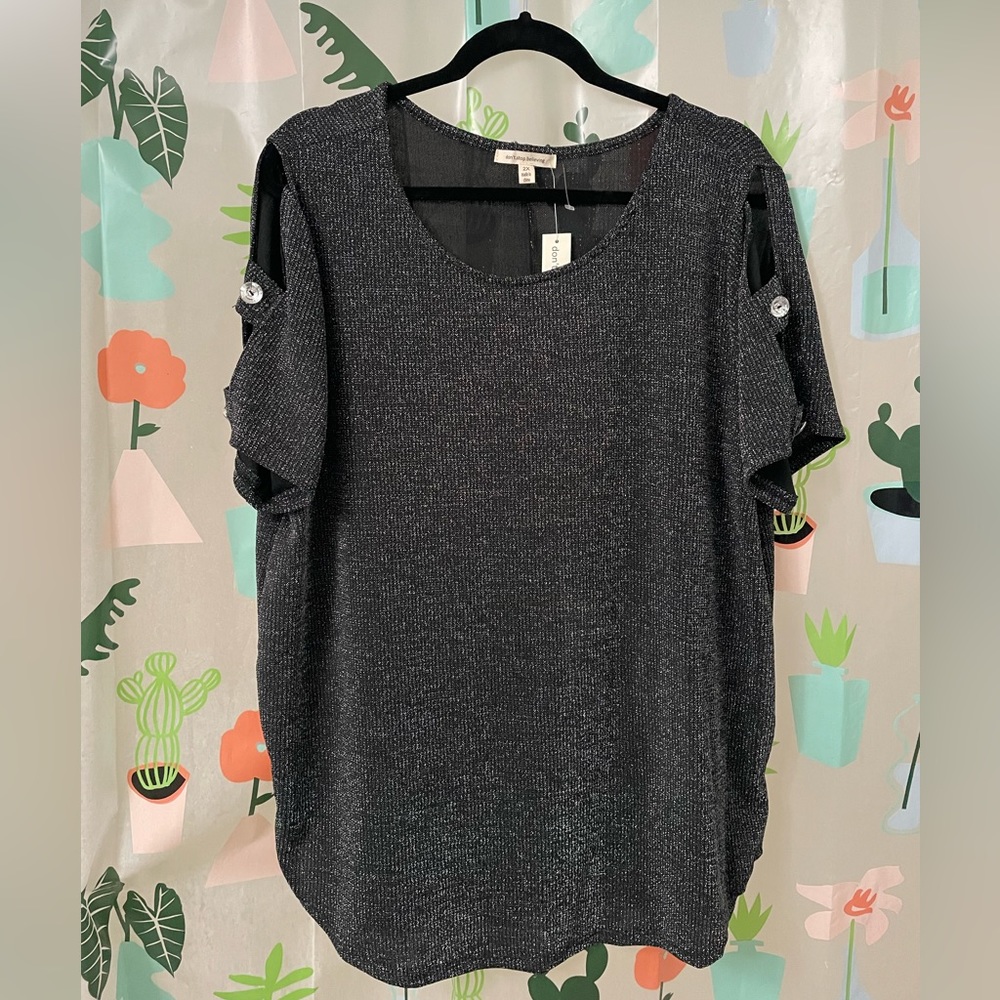 Women’s Plus Size Blouse Size 2X New With Tags. Don’t Stop Believing Brand.